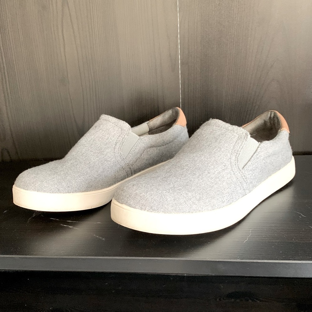 Nova Slip On Sneaker